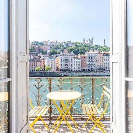 Les Balcons De Fourviere - With View Apartment *