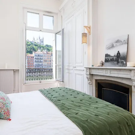 Daire Les Balcons De Fourviere - With View Lyon